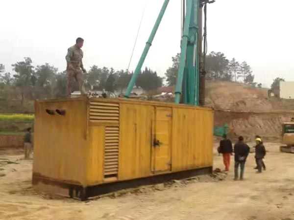 七叉镇如何判断水冷式机油散热器密封件是否需要更换?